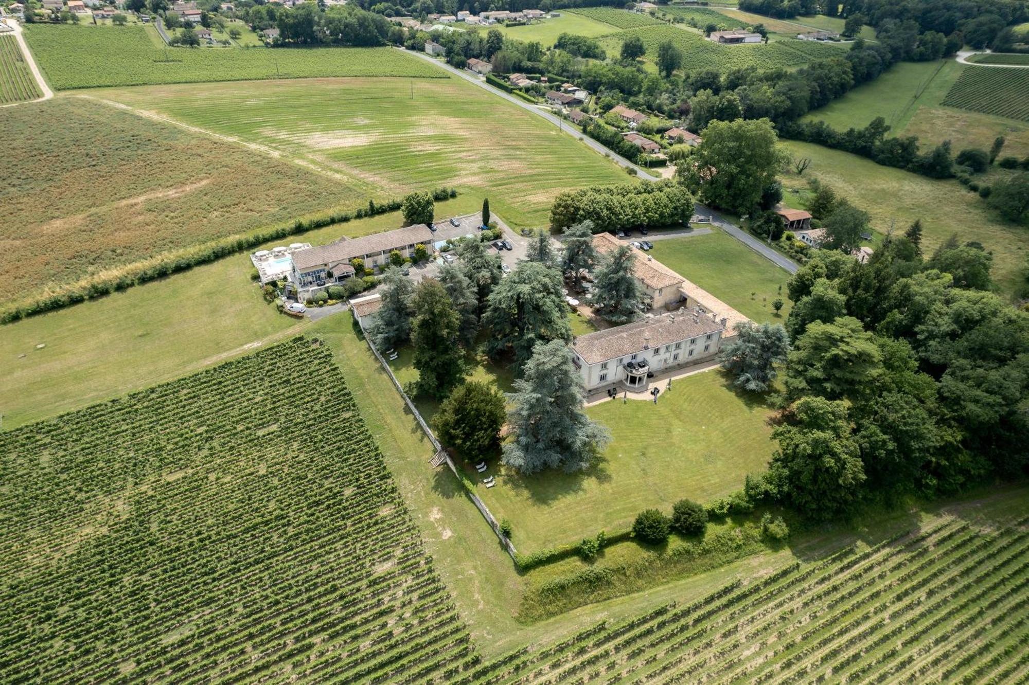Pey La Tour - Logis Hotels & Restaurant Salleboeuf Екстер'єр фото