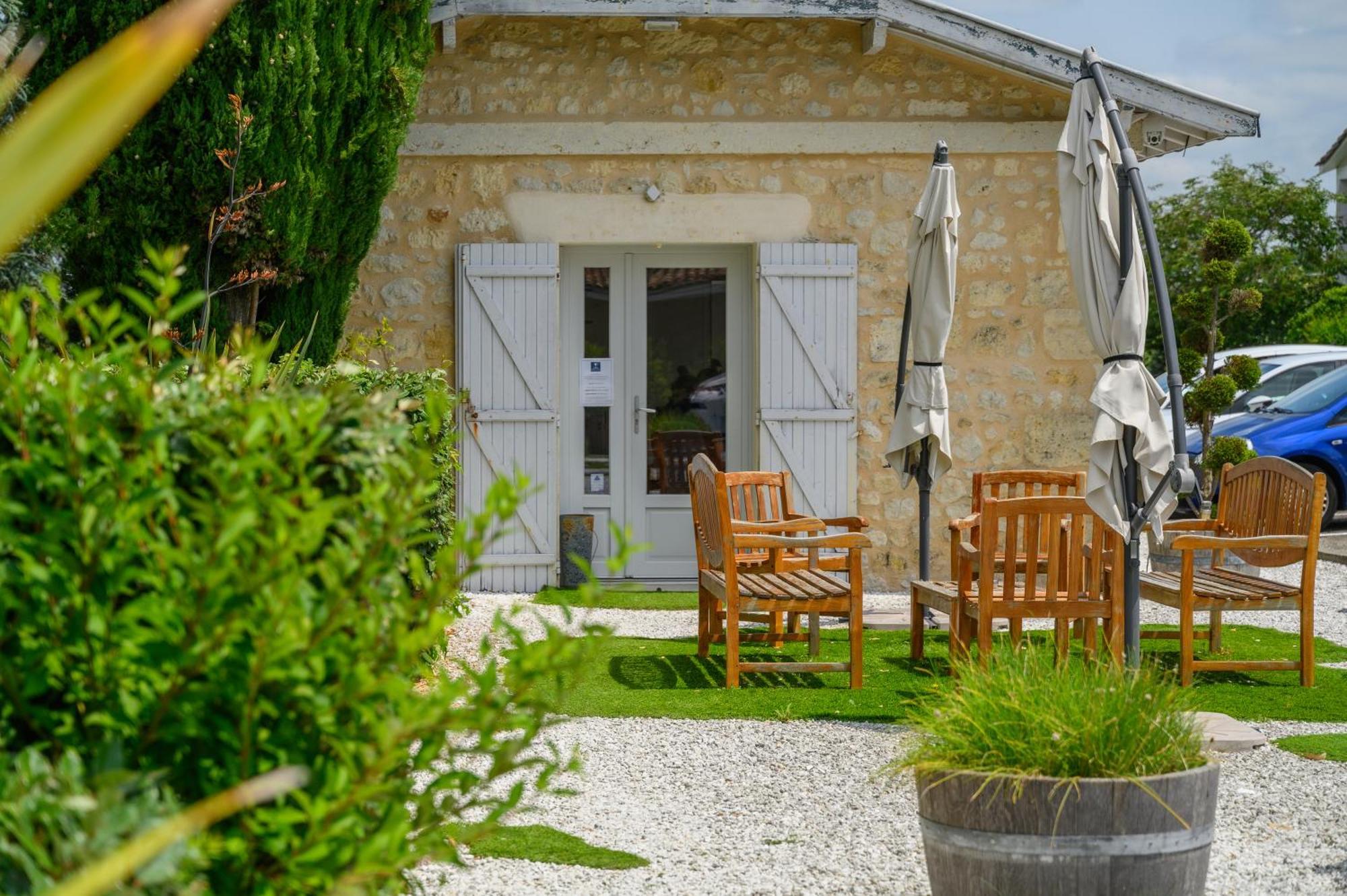 Pey La Tour - Logis Hotels & Restaurant Salleboeuf Екстер'єр фото
