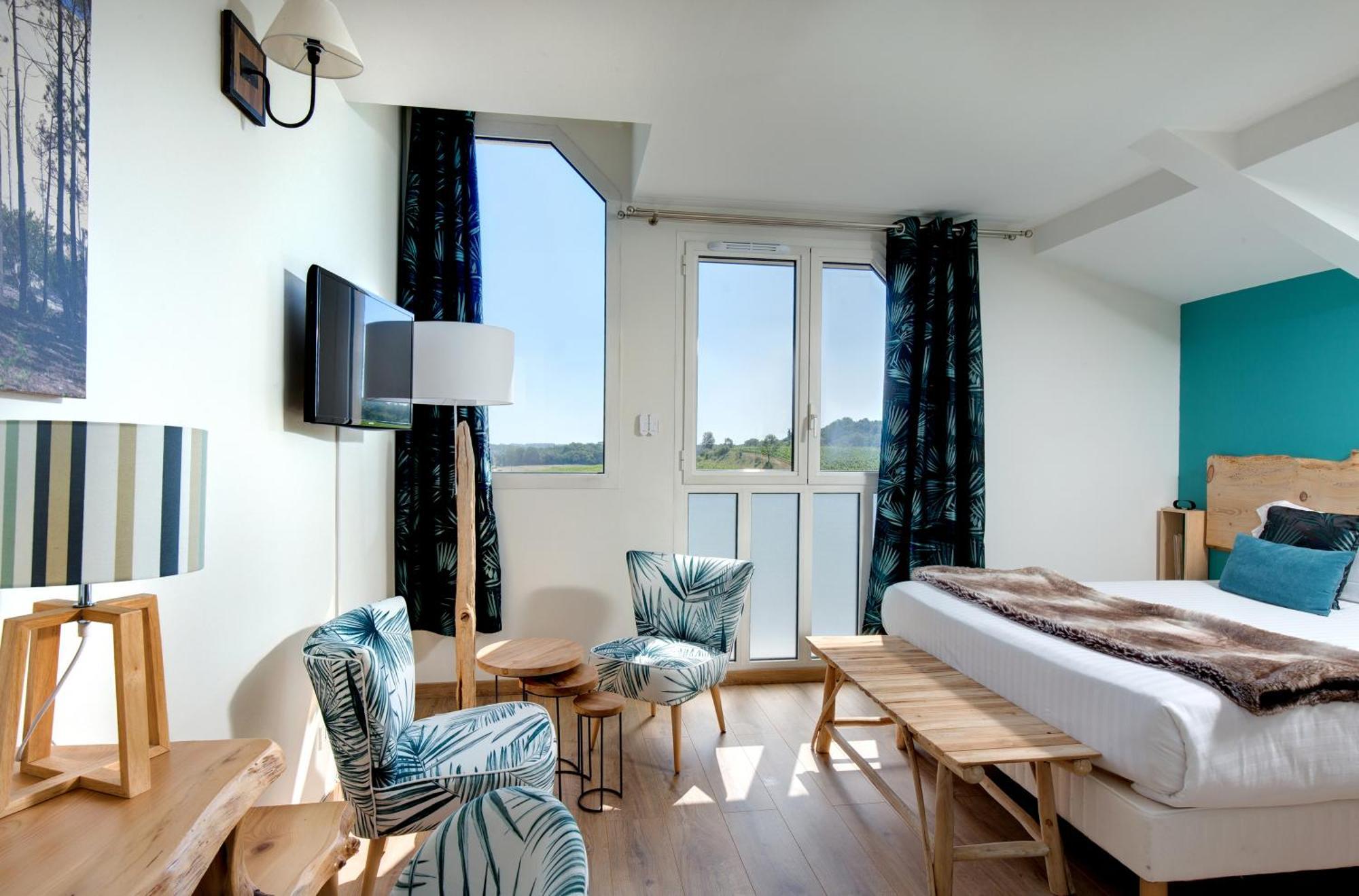 Pey La Tour - Logis Hotels & Restaurant Salleboeuf Екстер'єр фото